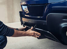 外装カスタムパーツ取り付け作業のイメージ